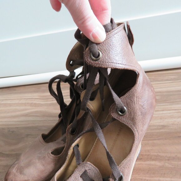 ANTHROPOLOGIE SCHULER & SONS PHILADELPHIA Soft Brown Leather Wedge Lace Up Shoes - Picture 9 of 13